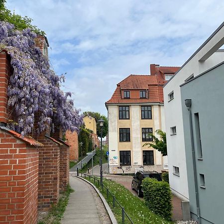 Ferienwohnung An Der Historischen Stadtmauer Rostock Exterior foto