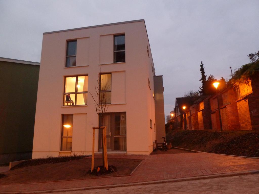 Ferienwohnung An Der Historischen Stadtmauer Rostock Habitación foto