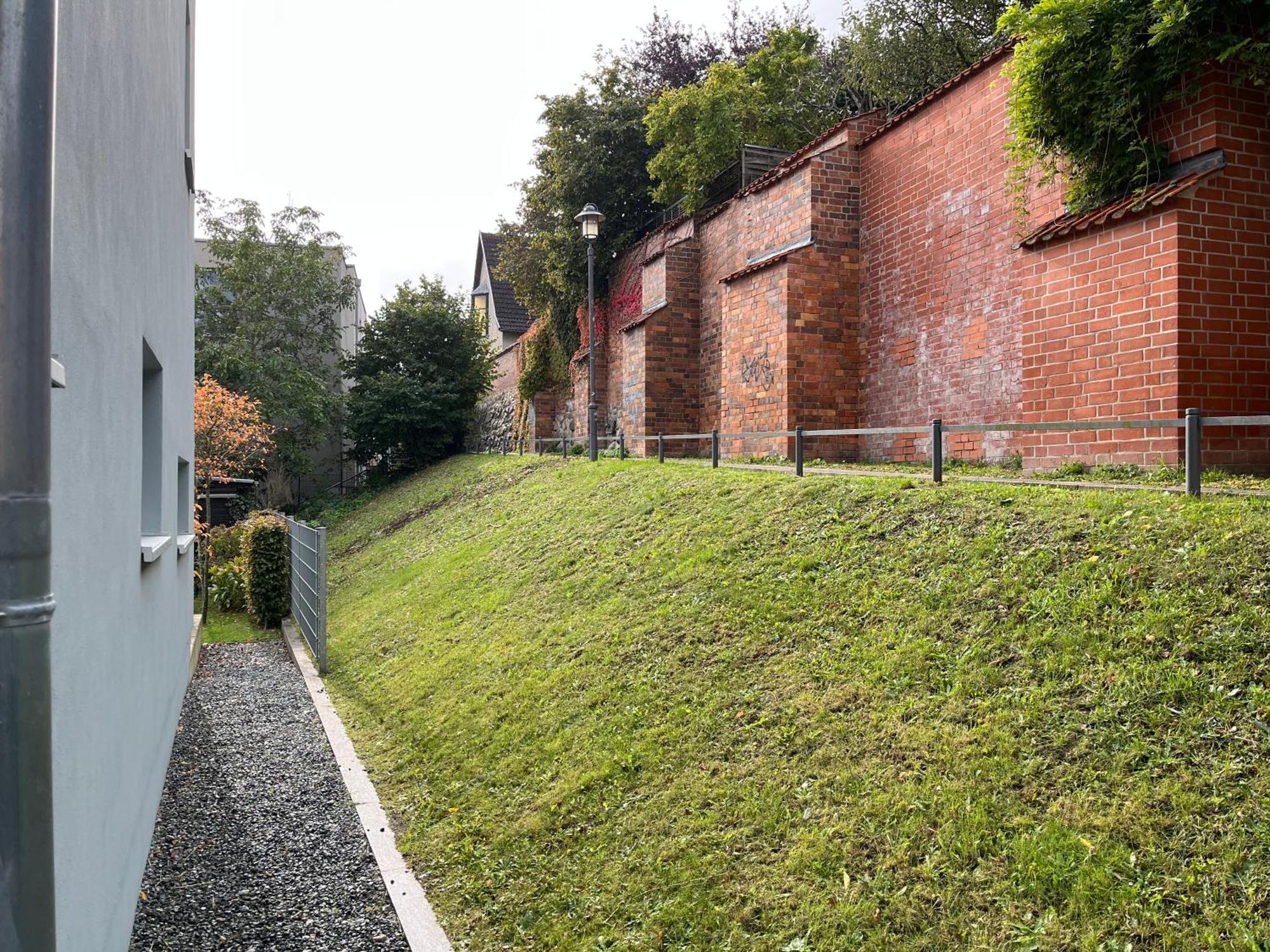 Ferienwohnung An Der Historischen Stadtmauer Rostock Exterior foto