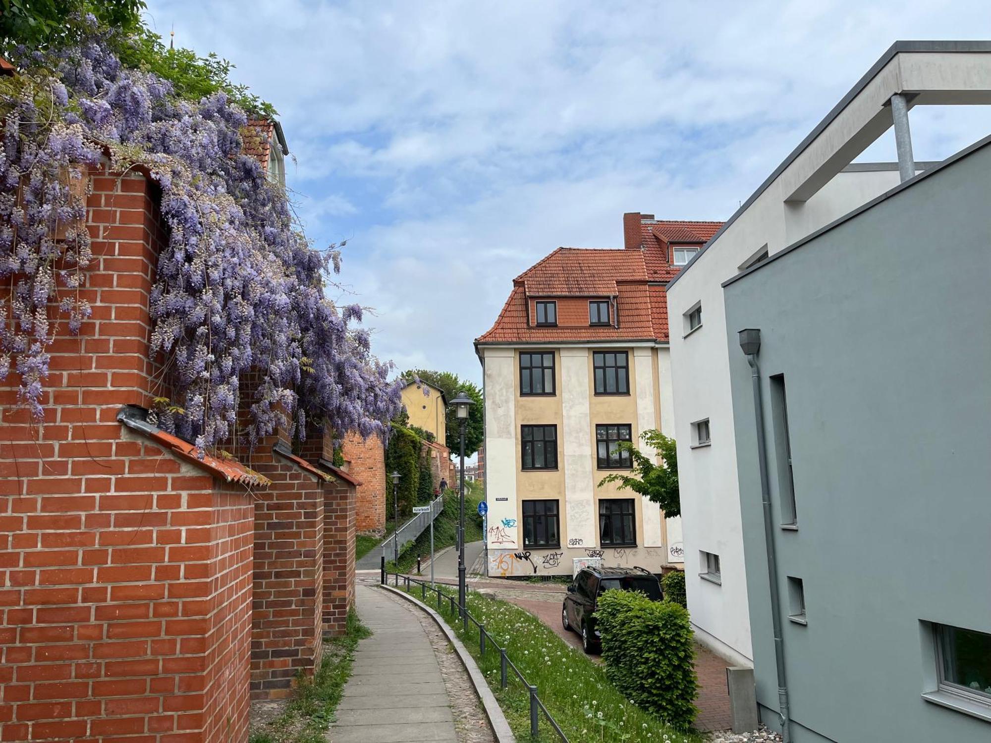 Ferienwohnung An Der Historischen Stadtmauer Rostock Exterior foto