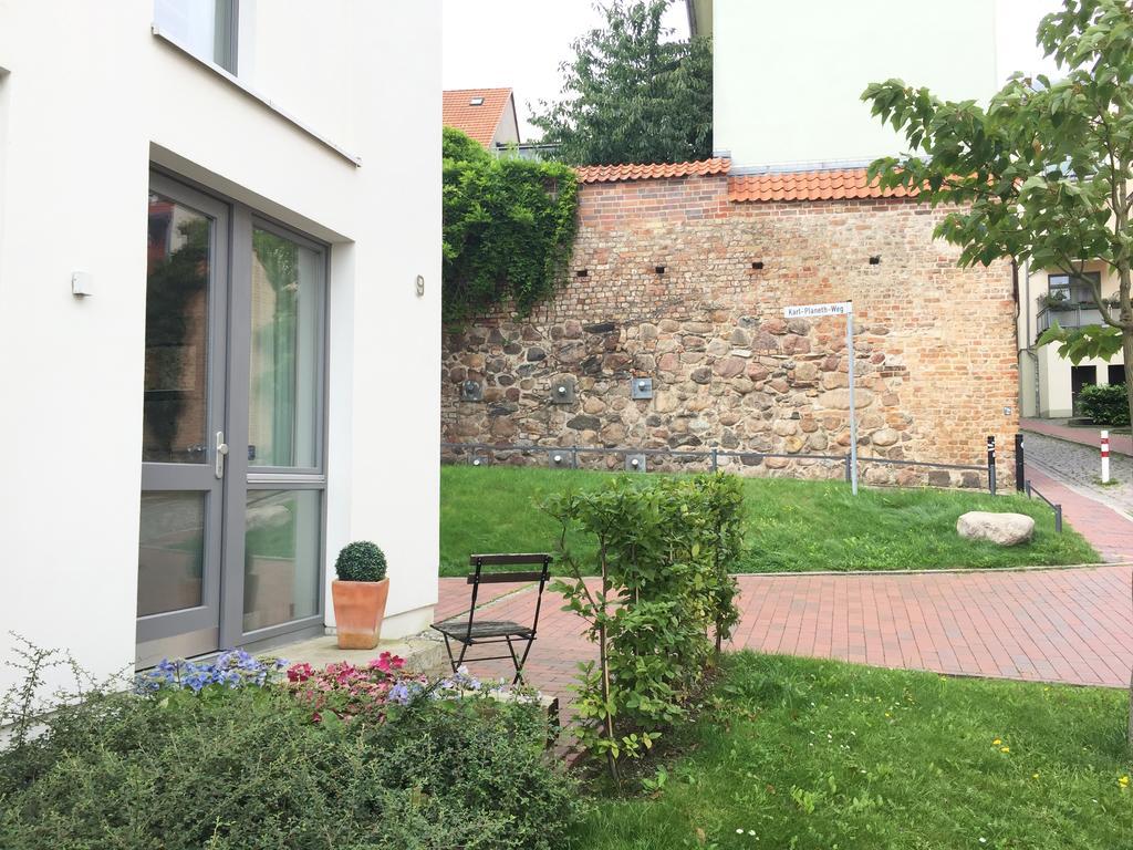 Ferienwohnung An Der Historischen Stadtmauer Rostock Habitación foto