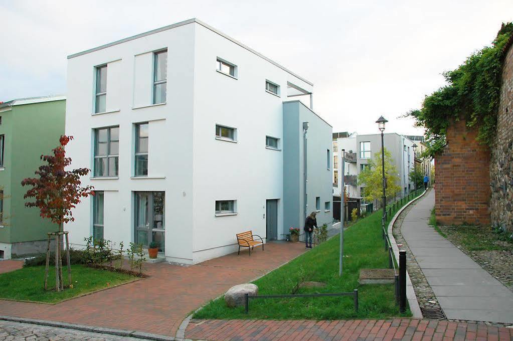Ferienwohnung An Der Historischen Stadtmauer Rostock Exterior foto