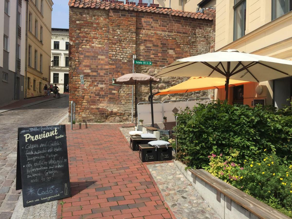 Ferienwohnung An Der Historischen Stadtmauer Rostock Exterior foto